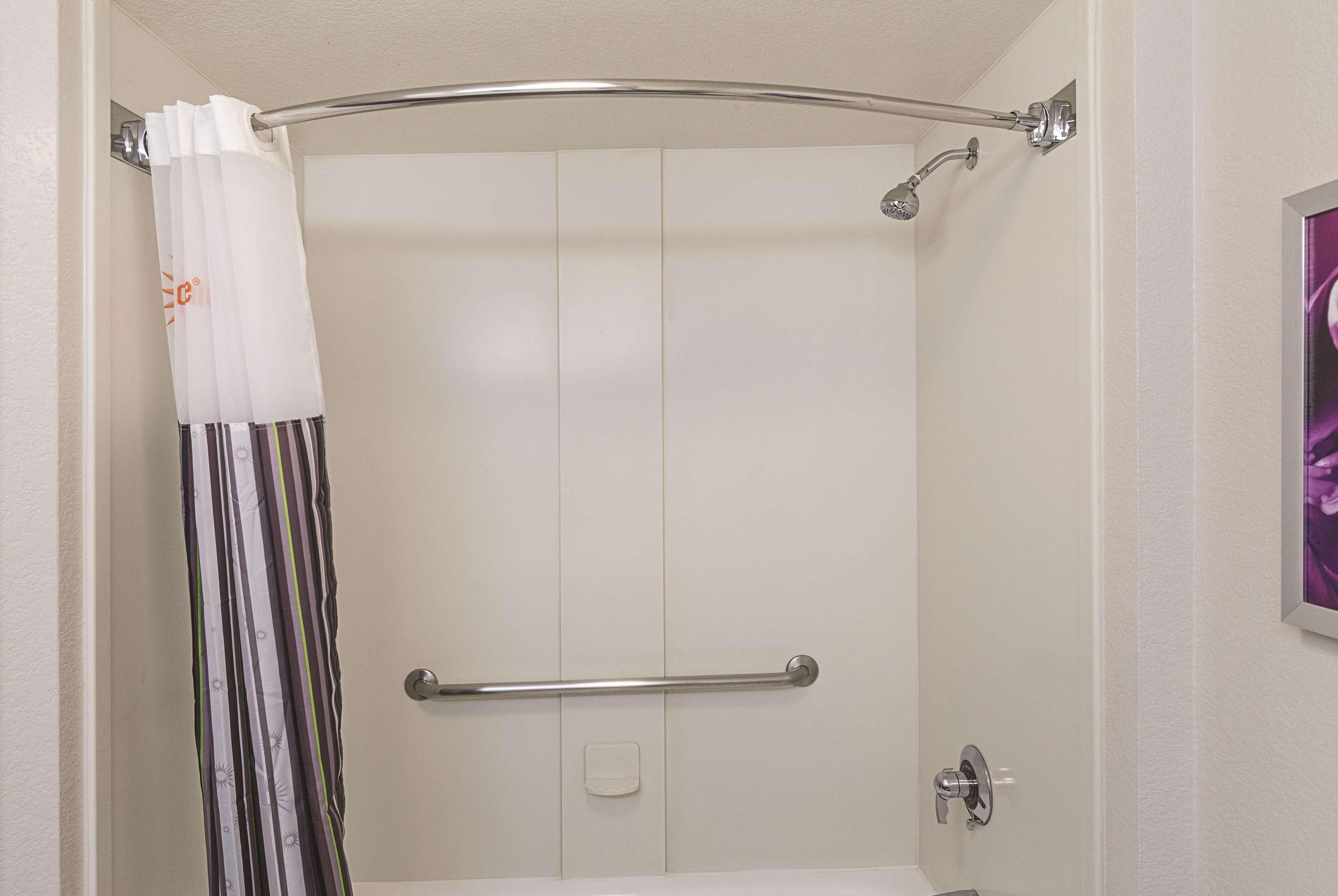 La Quinta By Wyndham Raleigh Durham Intl Ap Hotel Morrisville Buitenkant foto