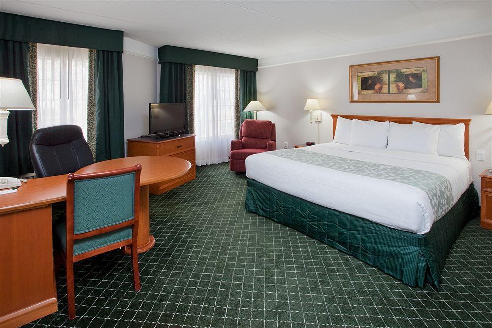 La Quinta By Wyndham Raleigh Durham Intl Ap Hotel Morrisville Buitenkant foto